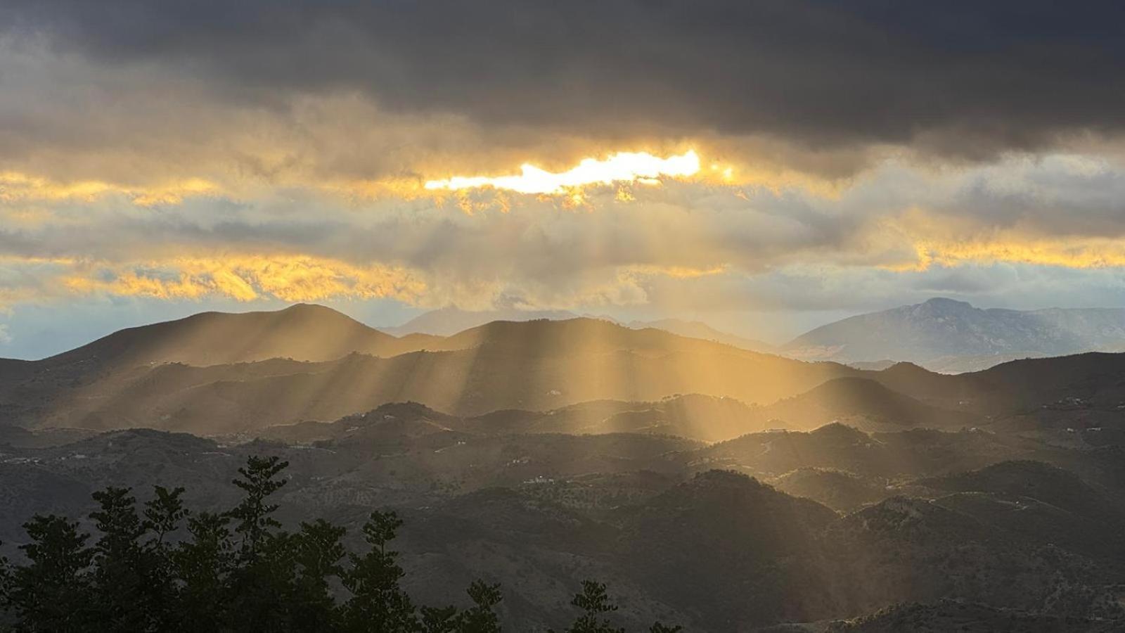 El Cielo, Cortijo En El Corazon De Las Montanas マラガ エクステリア 写真